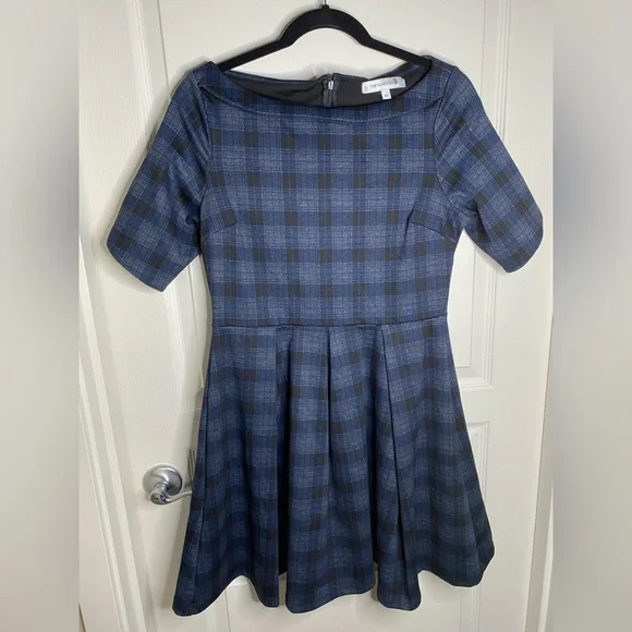 The Vanity Room | Dresses | Vanity Room Boatneck Dress Size Medium Excellent Condition | Poshmark The Vanity Room | Dresses | Vanity Room Boatneck Dress Size Medium Excellent Condition | Poshmark